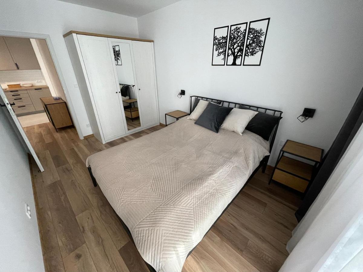 Newport Industrial Apartment Варшава Екстер'єр фото