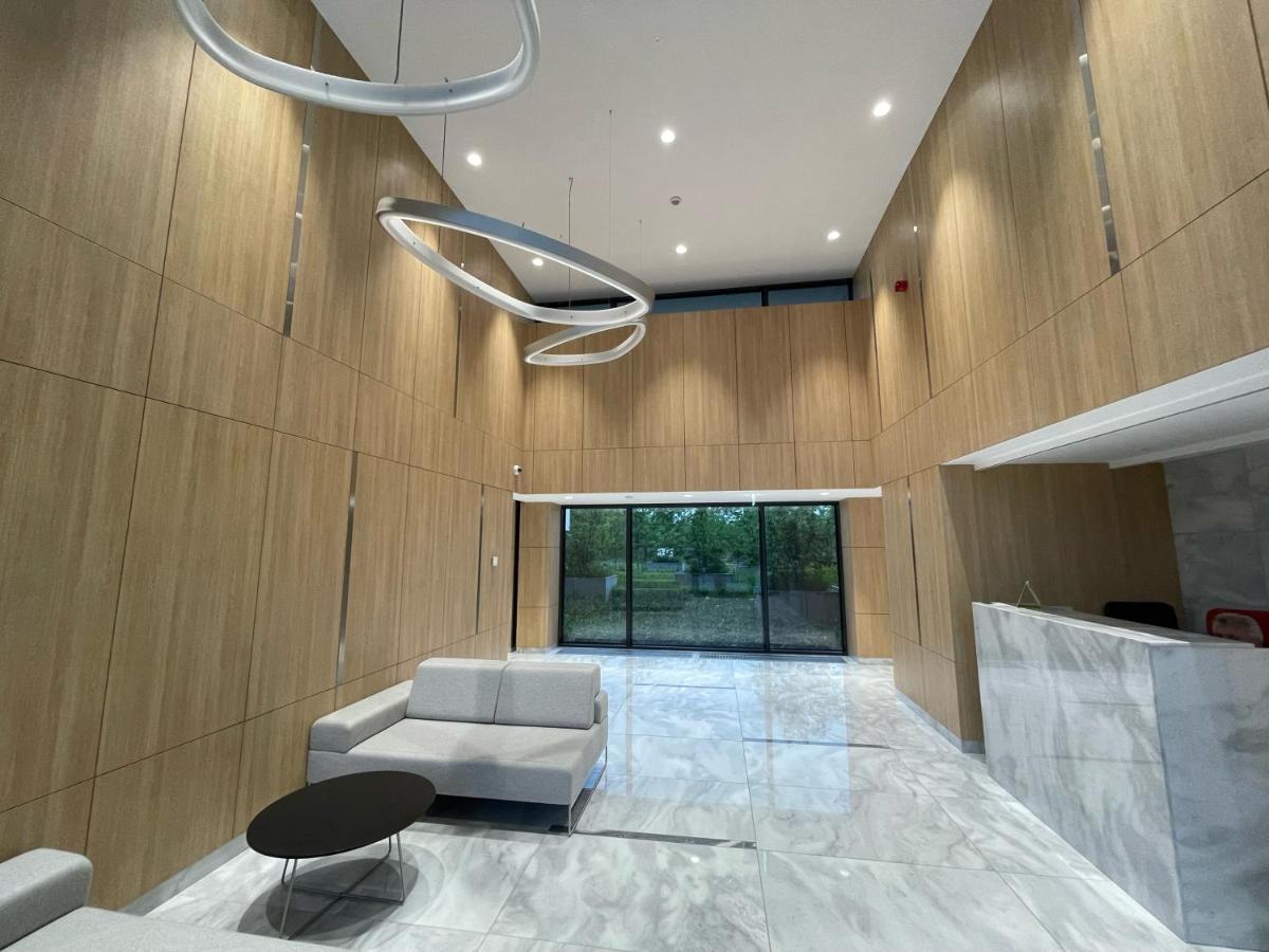 Newport Industrial Apartment Варшава Екстер'єр фото